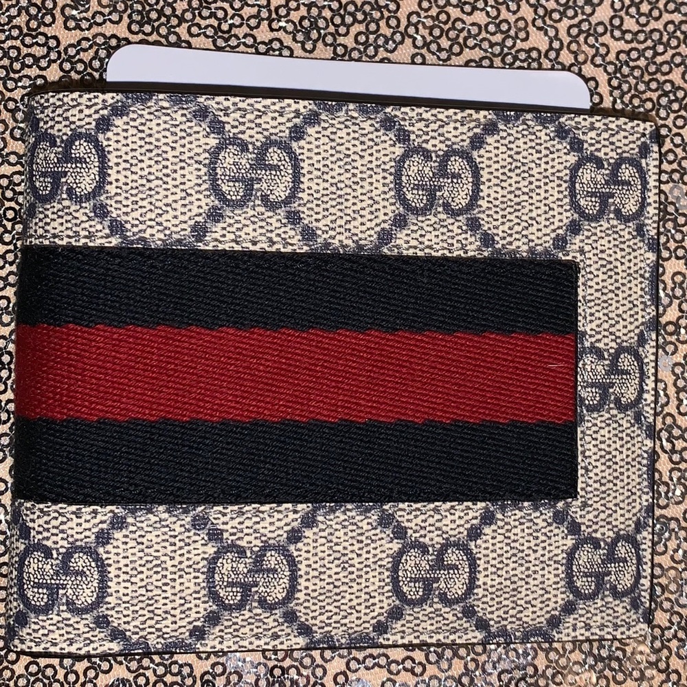 Gucci T.GG supreme wallet